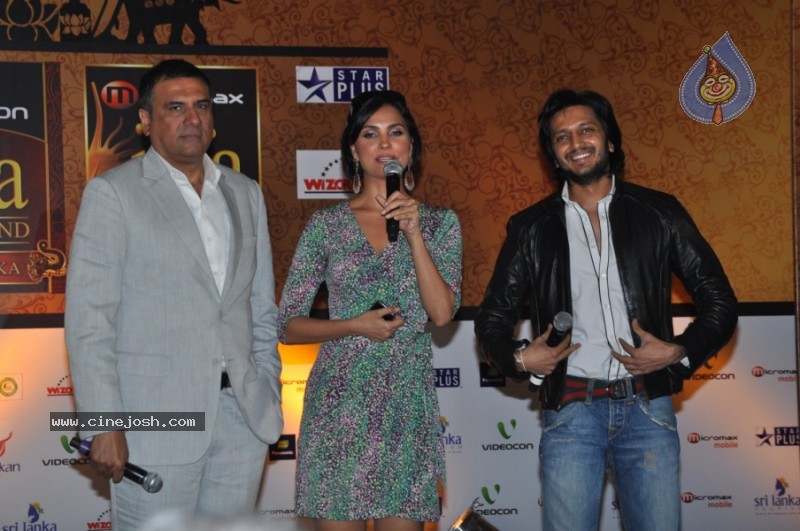 Salman, Lara Dutta, Ritesh at IIFA 2010 Press Meet - 37 / 40 photos