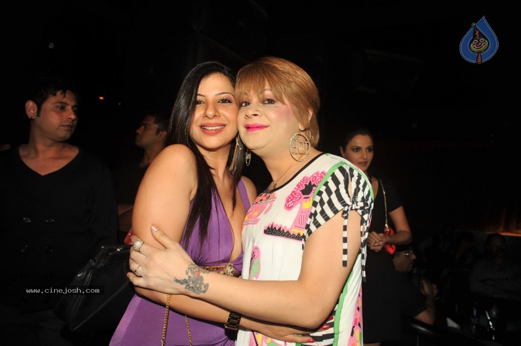 Sambhavana Seth Bday Party - 16 / 93 photos