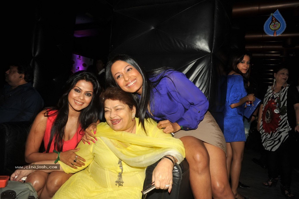 Sambhavana Seth Bday Party - 70 / 93 photos