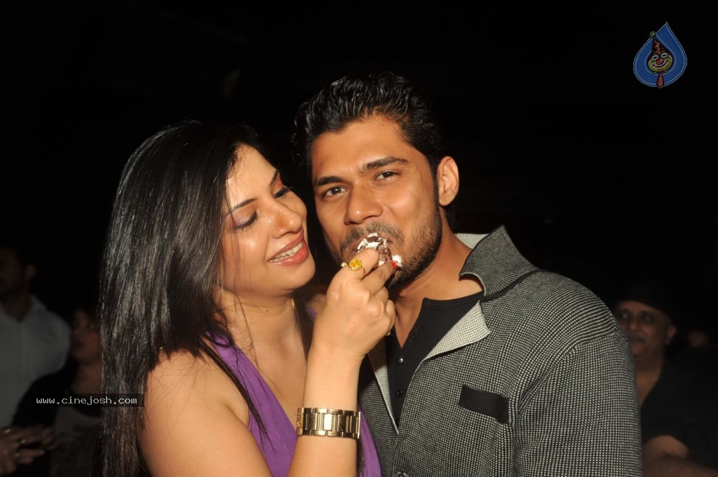 Sambhavana Seth Bday Party - 82 / 93 photos