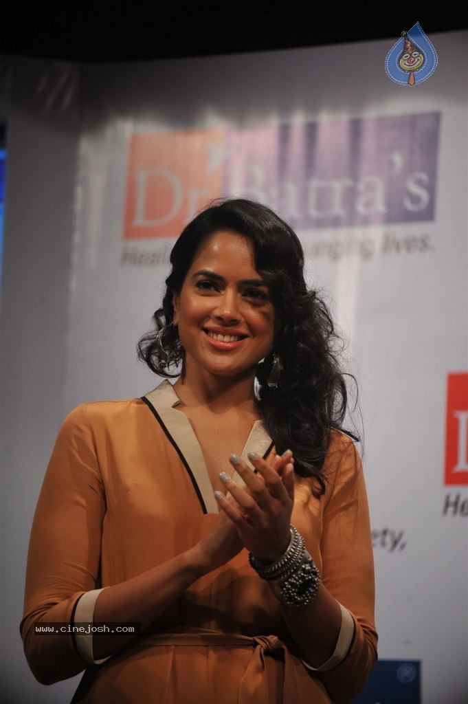 Sameera Reddy at Akshay Batras Event - 33 / 33 photos