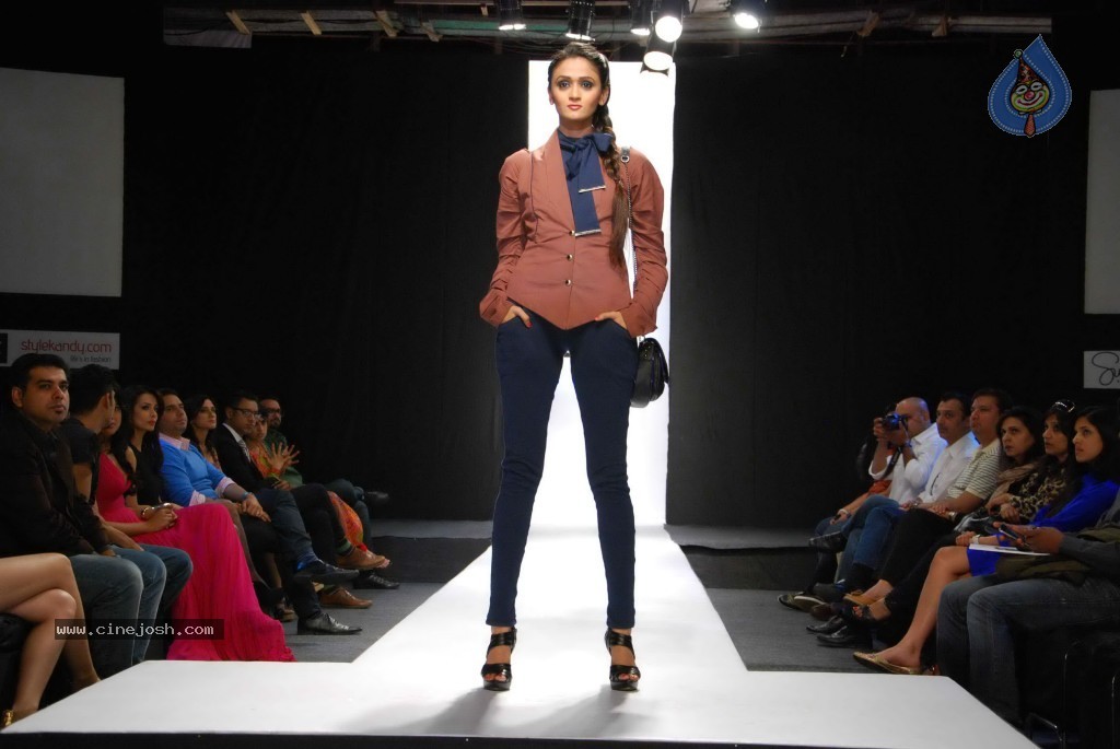 Sameera Reddy at Design Season 4 Grand Finale Photos - 65 / 84 photos