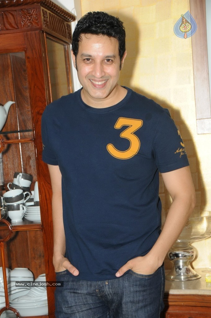 Sana Khan Bday Celebrations - 72 / 73 photos