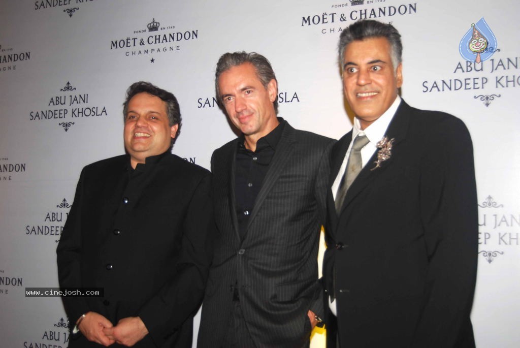 Sandeep Khosla 25th Anniversary Celebration - 14 / 32 photos