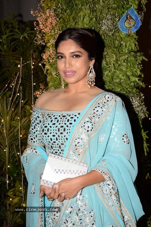 Sandeep Khosla Niece Wedding Reception - 5 / 21 photos