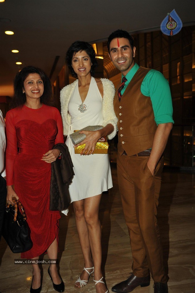 Sandip and Jesse Hosted Christmas Party - 11 / 105 photos