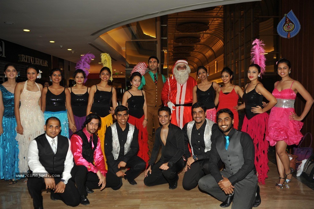 Sandip and Jesse Hosted Christmas Party - 39 / 105 photos