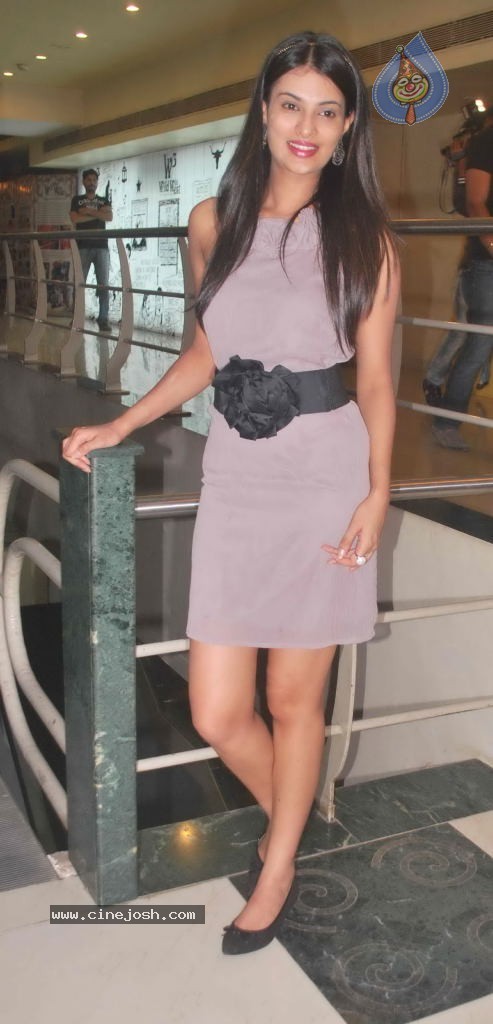 Sandip Soparrkar Promotes Ghost Movie - 13 / 38 photos