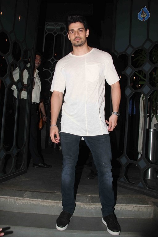 Sanjay Leela Bhansali National Award win Party - 7 / 42 photos