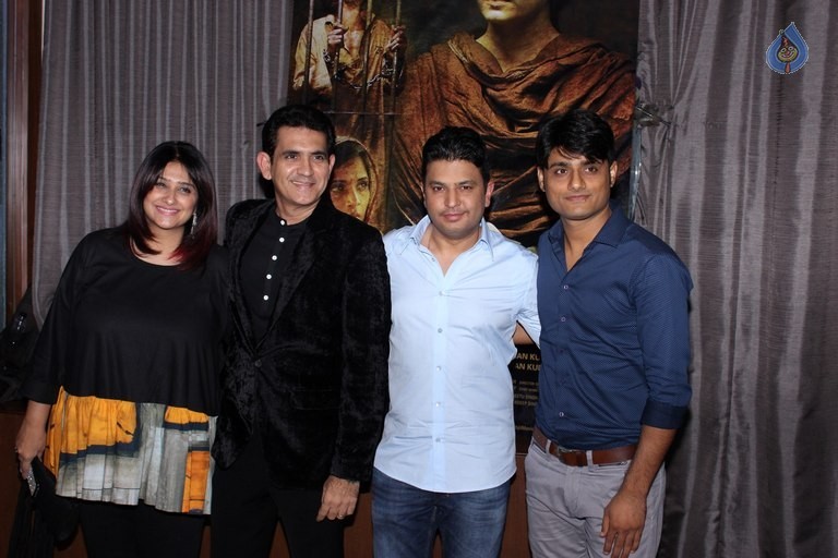 Sarbjit Success Party Photos - 4 / 21 photos