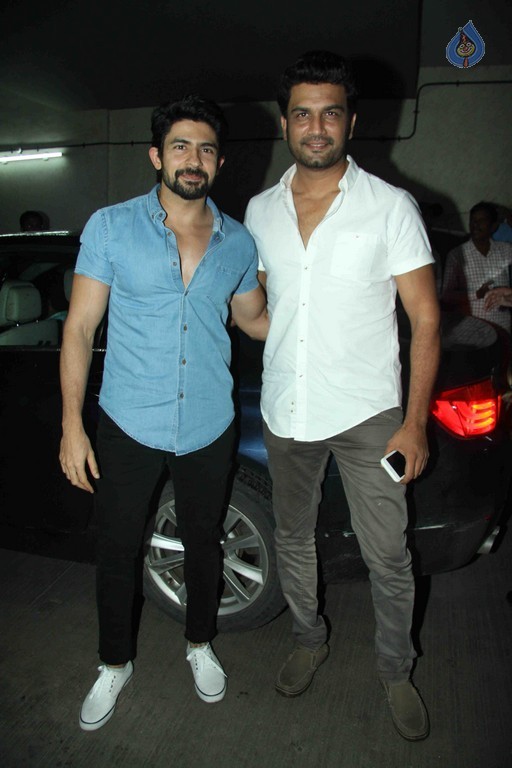 Screening of Film Madaari Photos - 44 / 54 photos