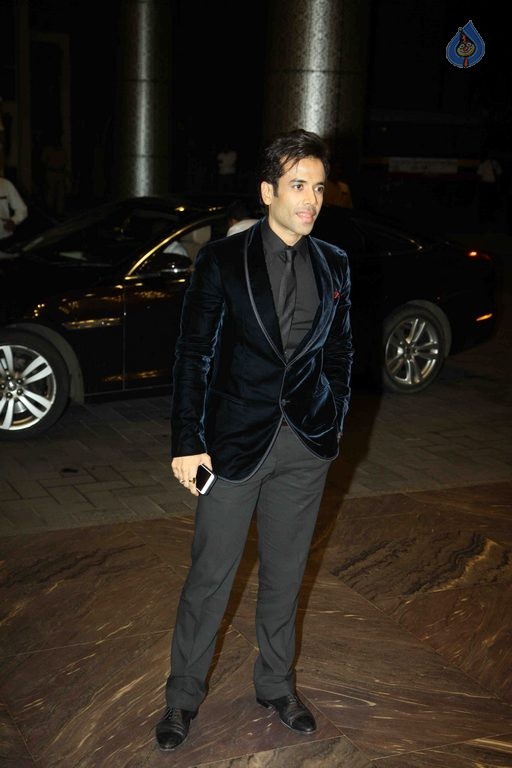 Shahid Kapoor and Mira Rajput Wedding Reception 1 - 39 / 54 photos
