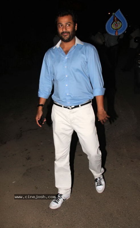 Shahrukh Khan Party for Kolkata Knight Riders - 19 / 73 photos