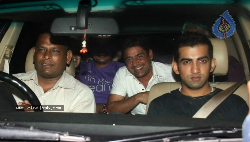 Shahrukh Khan Party for Kolkata Knight Riders - 34 / 73 photos