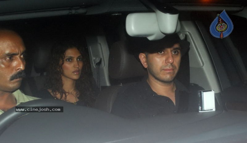 Shahrukh Khan Party for Kolkata Knight Riders - 41 / 73 photos