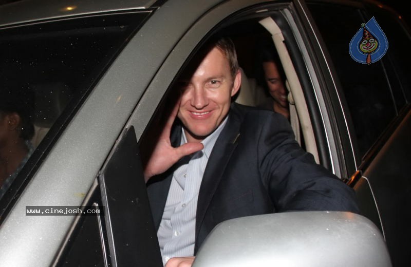 Shahrukh Khan Party for Kolkata Knight Riders - 43 / 73 photos