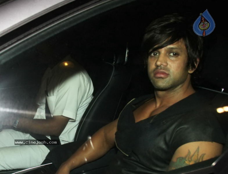 Shahrukh Khan Party for Kolkata Knight Riders - 63 / 73 photos