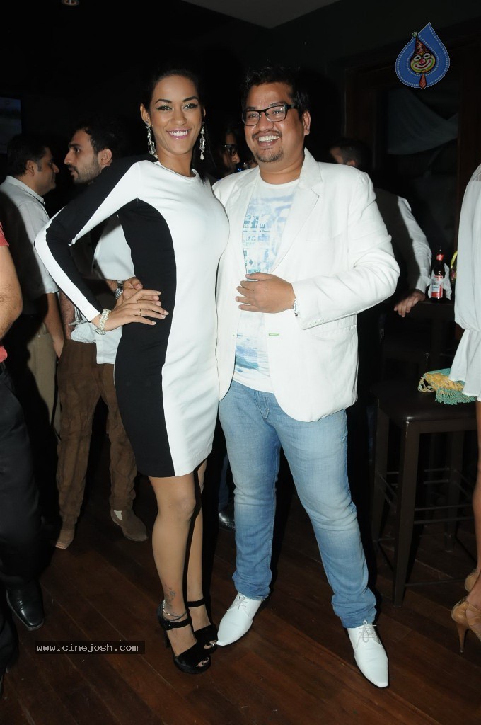 Shakir Shaikh White Theme Bday Party - 5 / 62 photos
