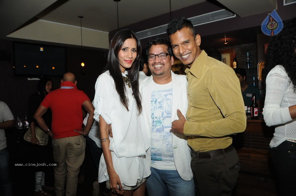 Shakir Shaikh White Theme Bday Party - 25 / 62 photos