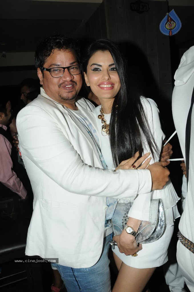 Shakir Shaikh White Theme Bday Party - 30 / 62 photos