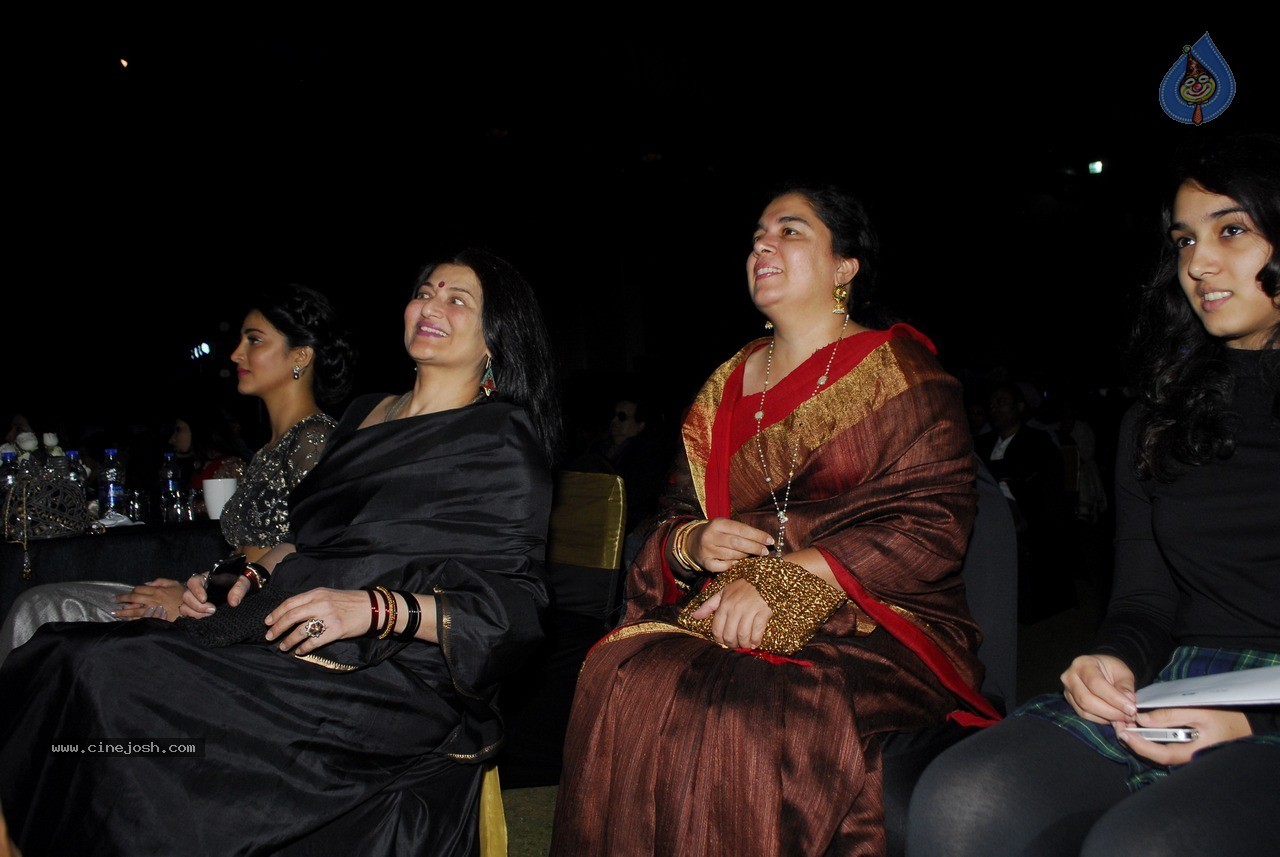 Shamitabh 2nd Trailer Launch - 74 / 88 photos