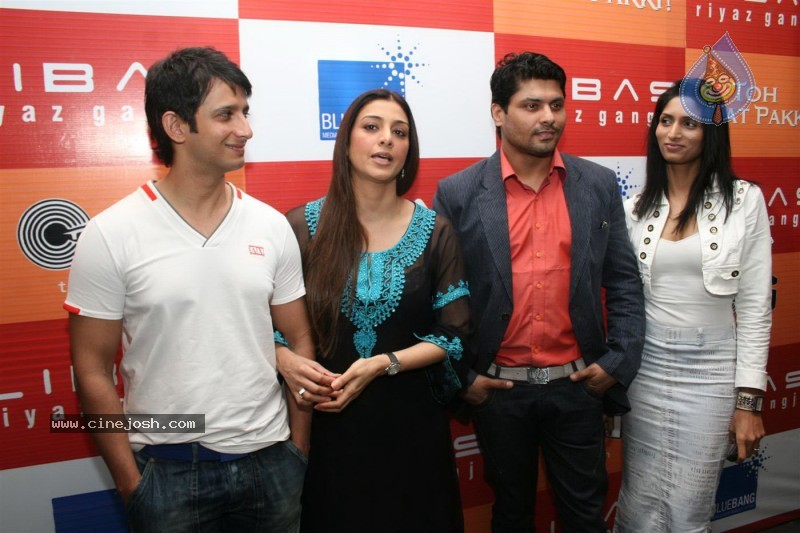  Sharman,Tabu Promote Toh Baat Pakki At Libas Stores - 19 / 24 photos