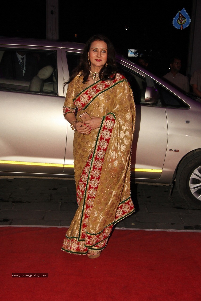 Shatrughan Sinha son Kush Sinha Wedding Reception 01 - 31 / 90 photos