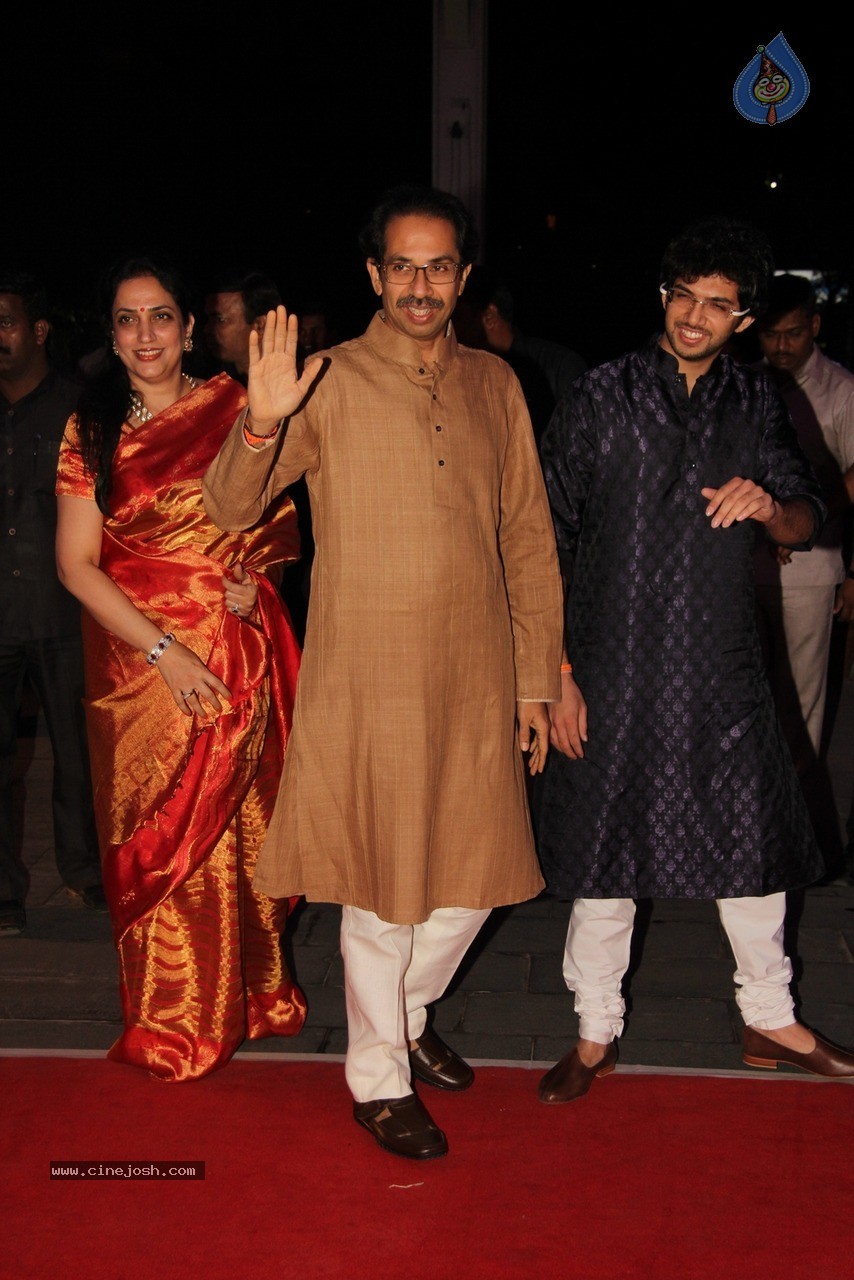 Shatrughan Sinha son Kush Sinha Wedding Reception 01 - 70 / 90 photos