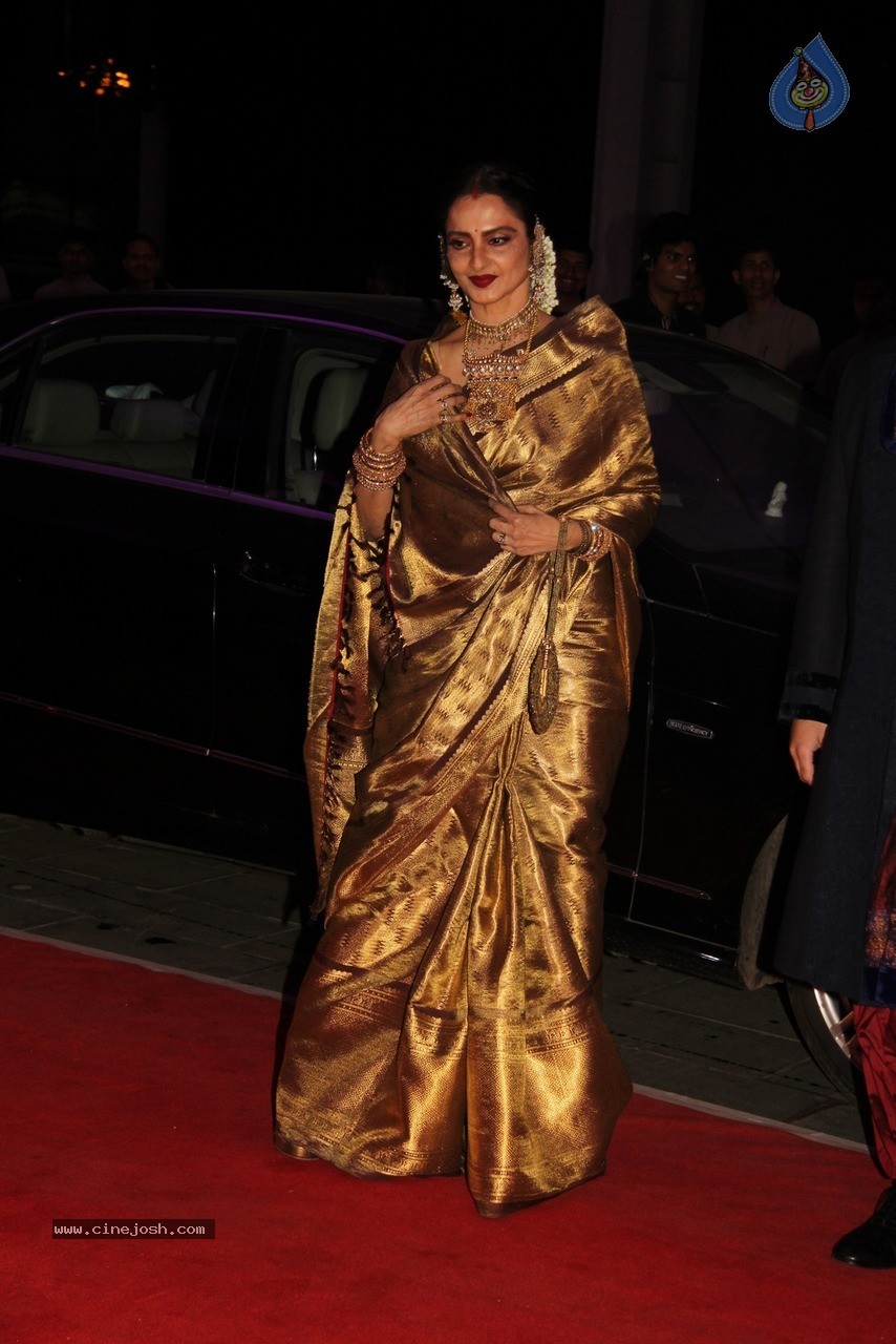 Shatrughan Sinha son Kush Sinha Wedding Reception 01 - 75 / 90 photos