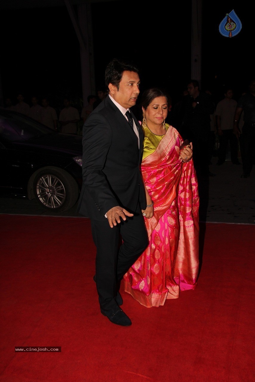 Shatrughan Sinha son Kush Sinha Wedding Reception 01 - 89 / 90 photos