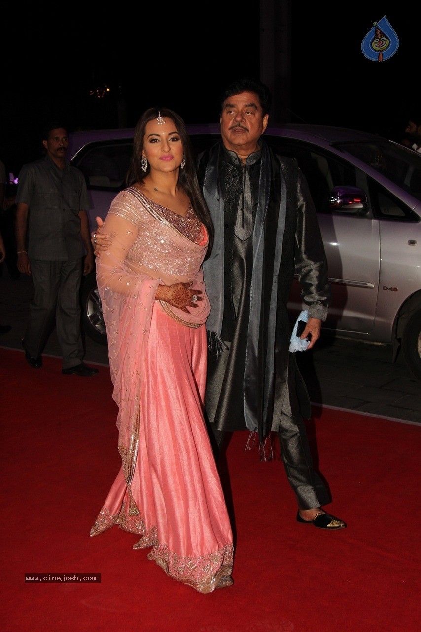 Shatrughan Sinha son Kush Sinha Wedding Reception 02 - 9 / 90 photos