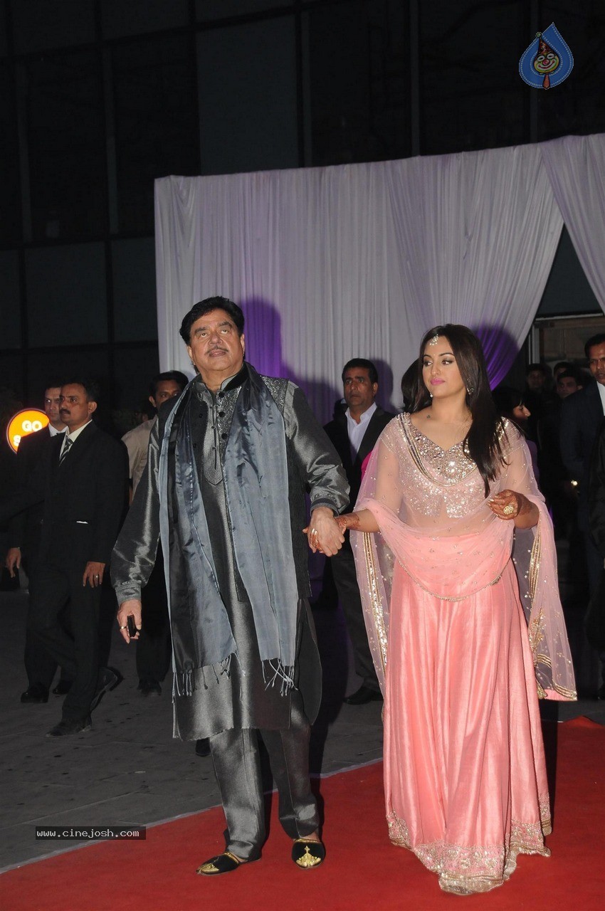 Shatrughan Sinha son Kush Sinha Wedding Reception 02 - 21 / 90 photos