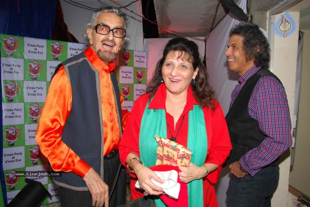 Shazahn Padamsee Christmas Party - 5 / 46 photos