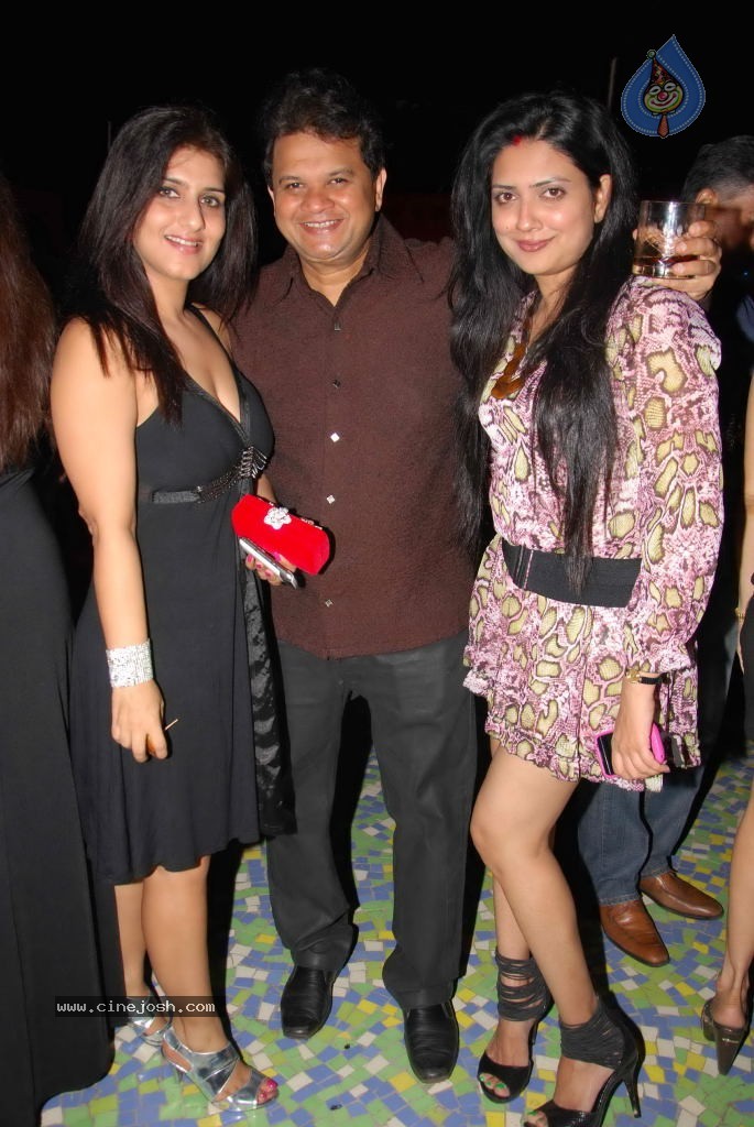 Shazahn Padamsee Christmas Party - 23 / 46 photos