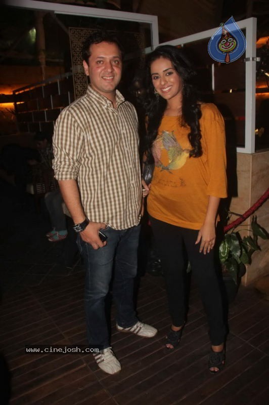 Sheesha Sky Lounge Gold Party - 19 / 62 photos