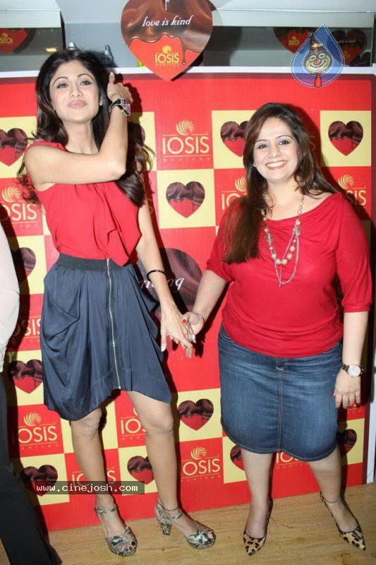 Shilpa Shetty at IOSIS Event Gallery - 44 / 48 photos
