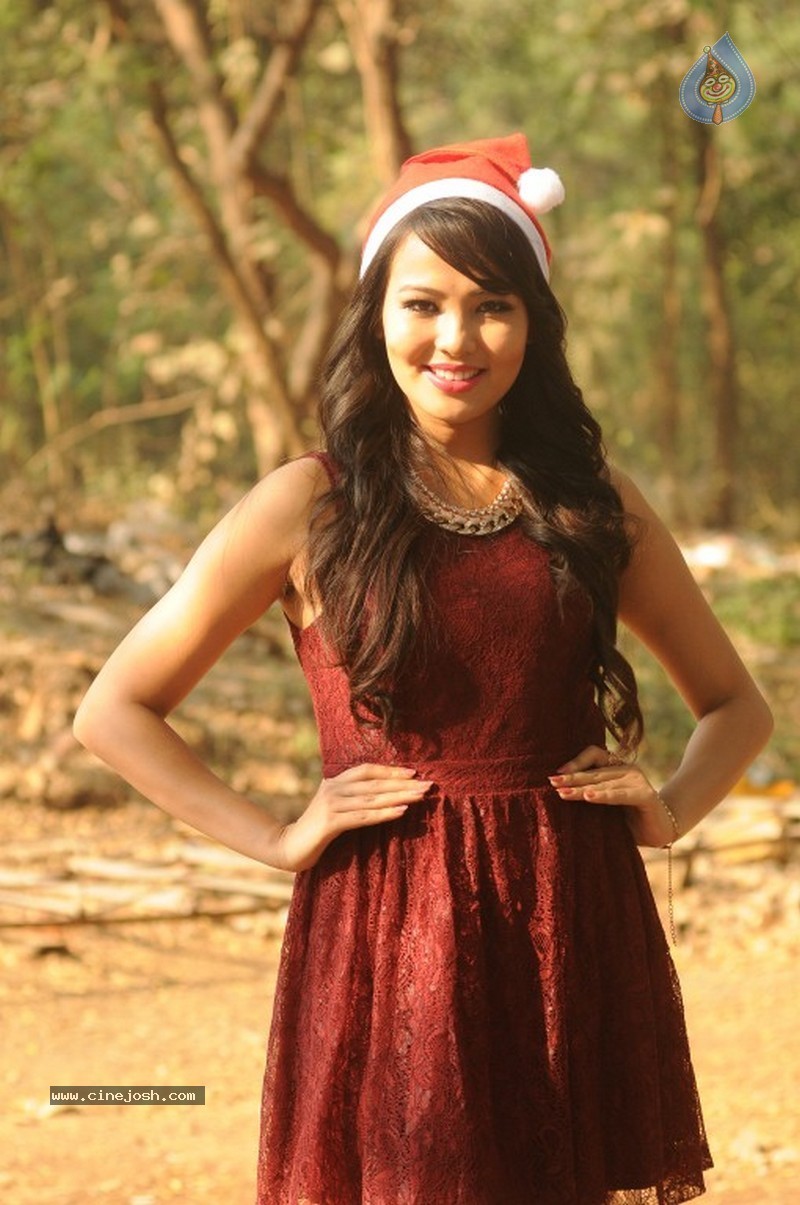 Shoot Wrap - Up and XMas Celebrations - 1 / 38 photos