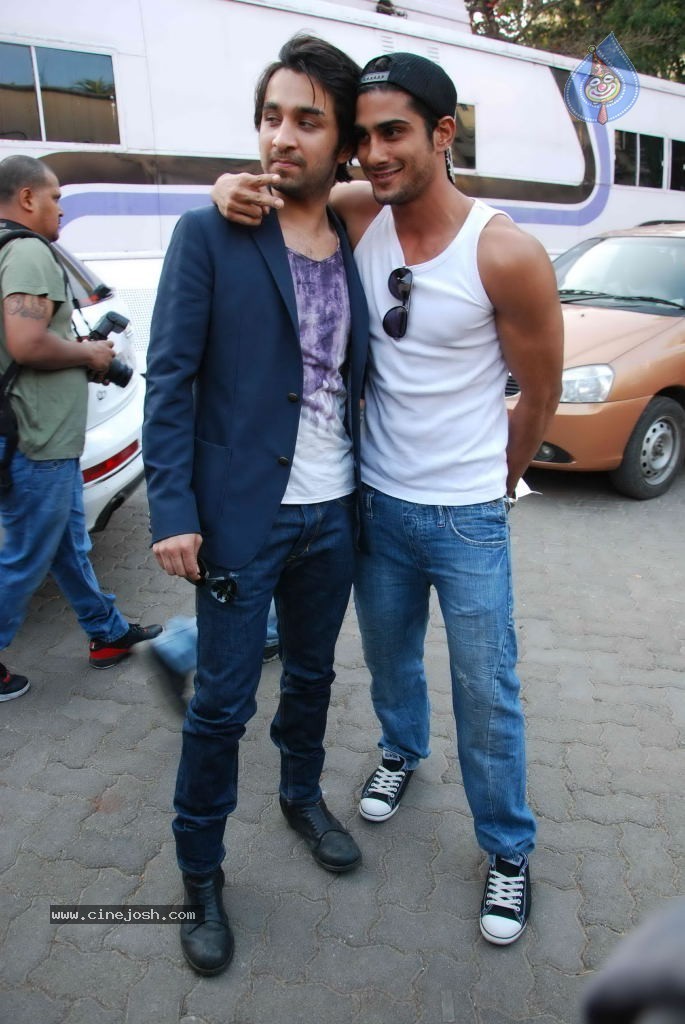 Shootout at Wadala Press Meet - 19 / 86 photos