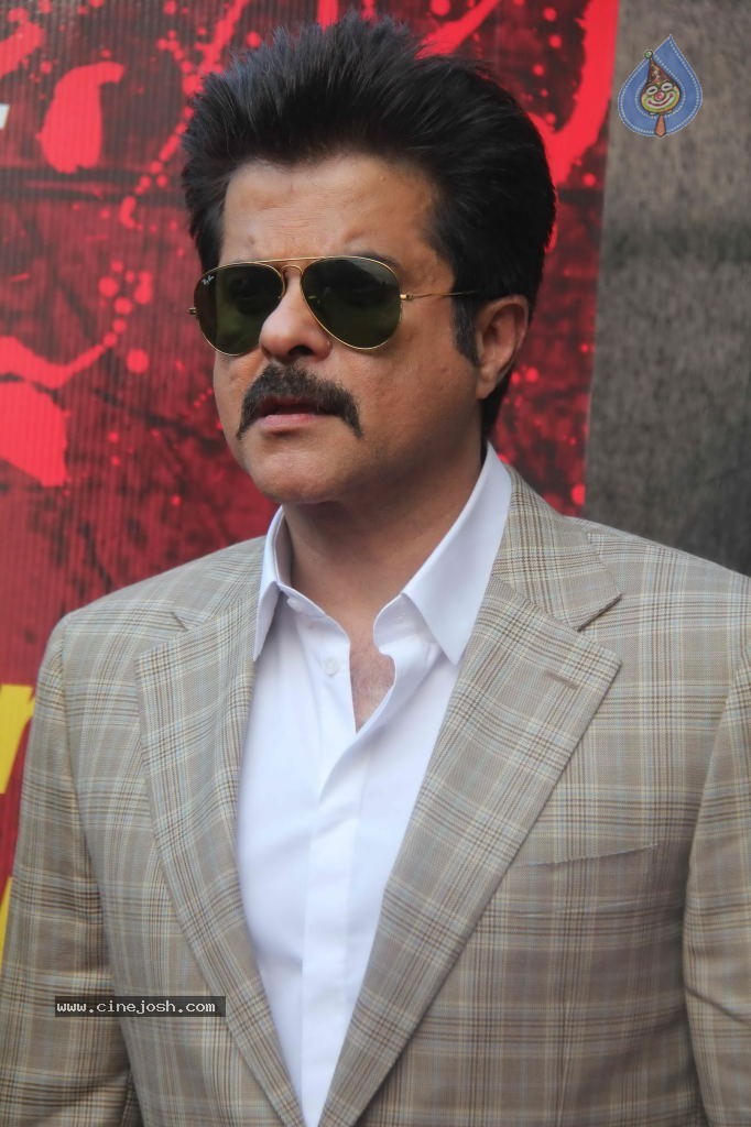 Shootout at Wadala Press Meet - 45 / 86 photos