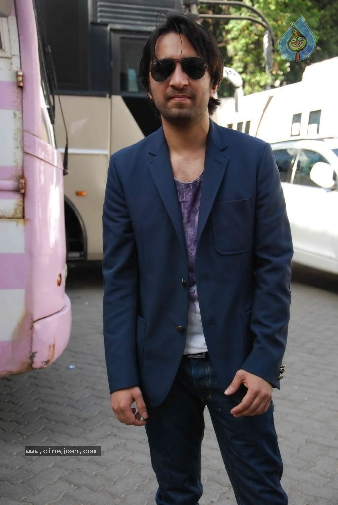 Shootout at Wadala Press Meet - 77 / 86 photos