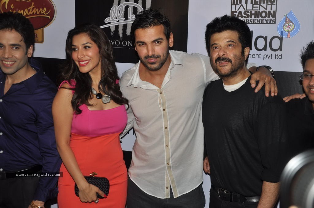 Shootout at Wadala Success Party - 36 / 69 photos