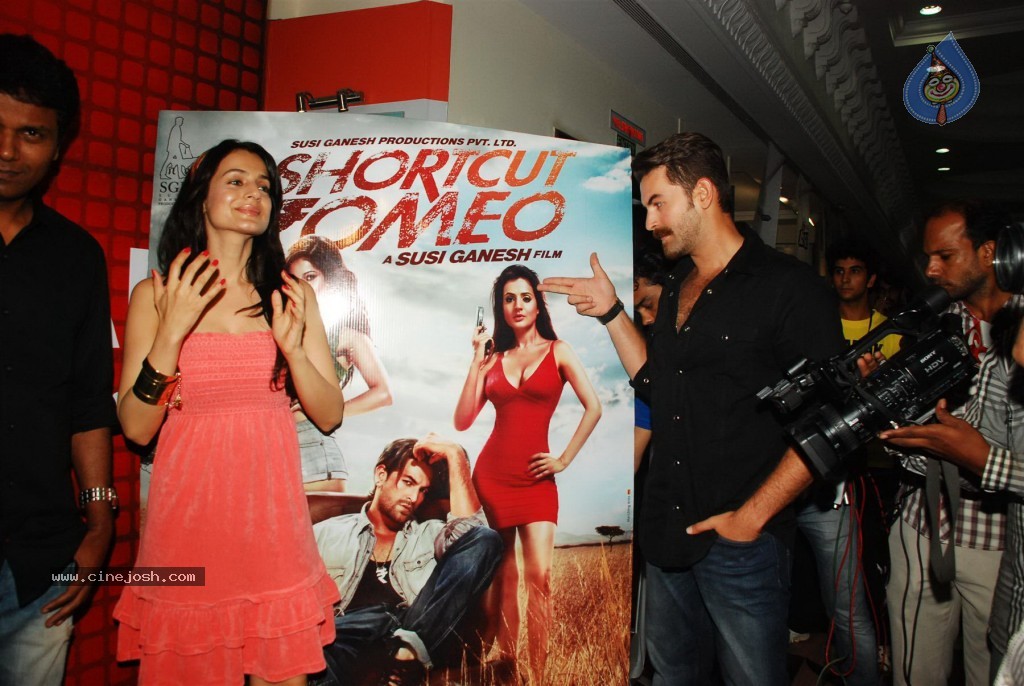 Shortcut Romeo team at Summer Funk Show 2013 - 1 / 63 photos