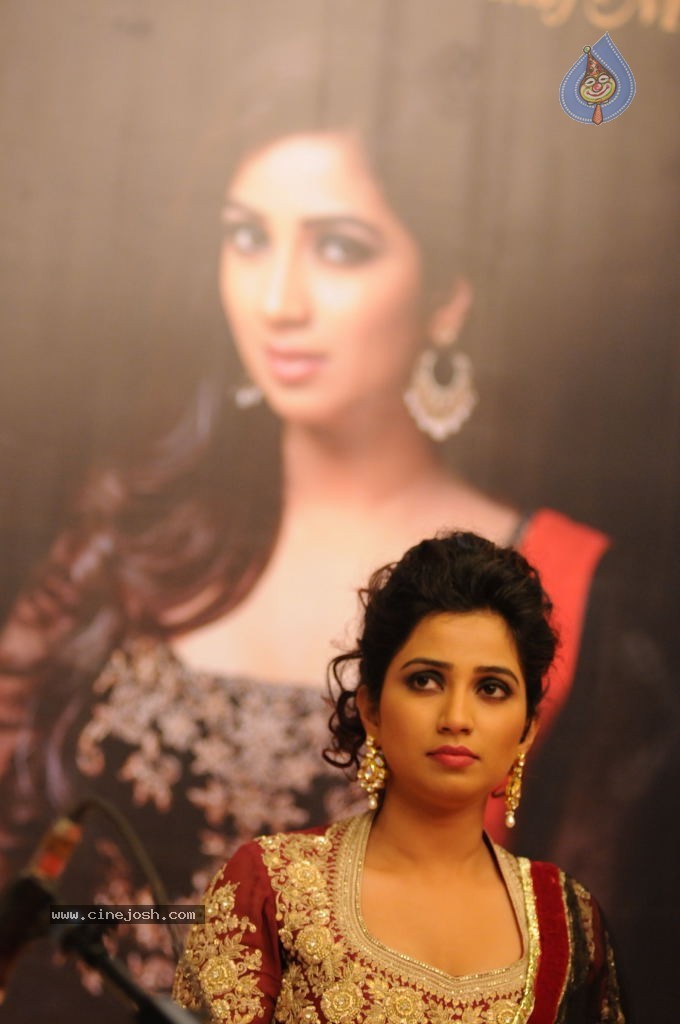Shreya Ghoshal Humnasheen Ghazal Album Launch - 31 / 42 photos