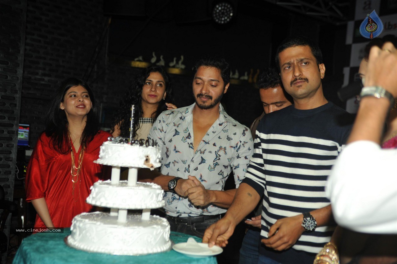 Shreyas Talpade Birthday Party - 24 / 60 photos