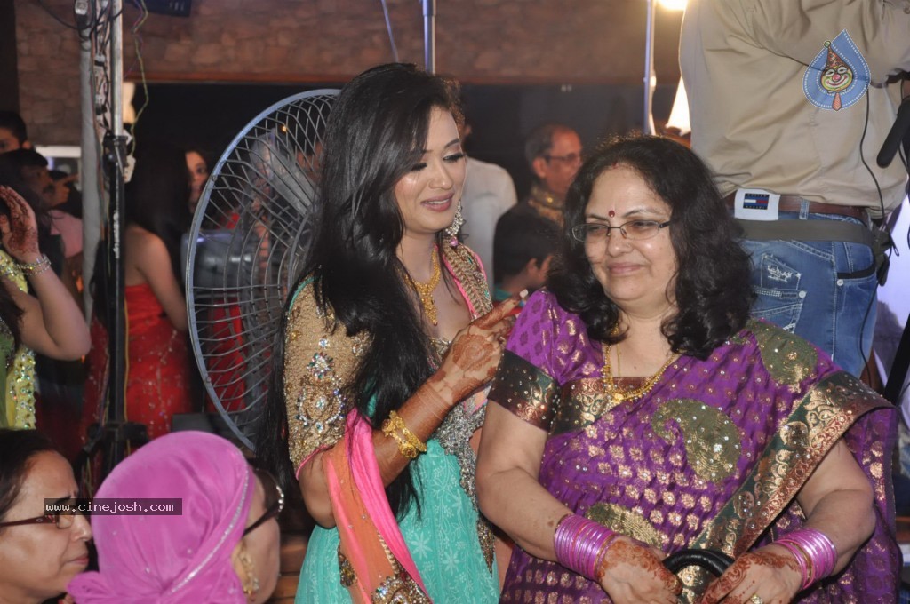 Shweta Tiwari Sangeet Ceremony - 5 / 62 photos