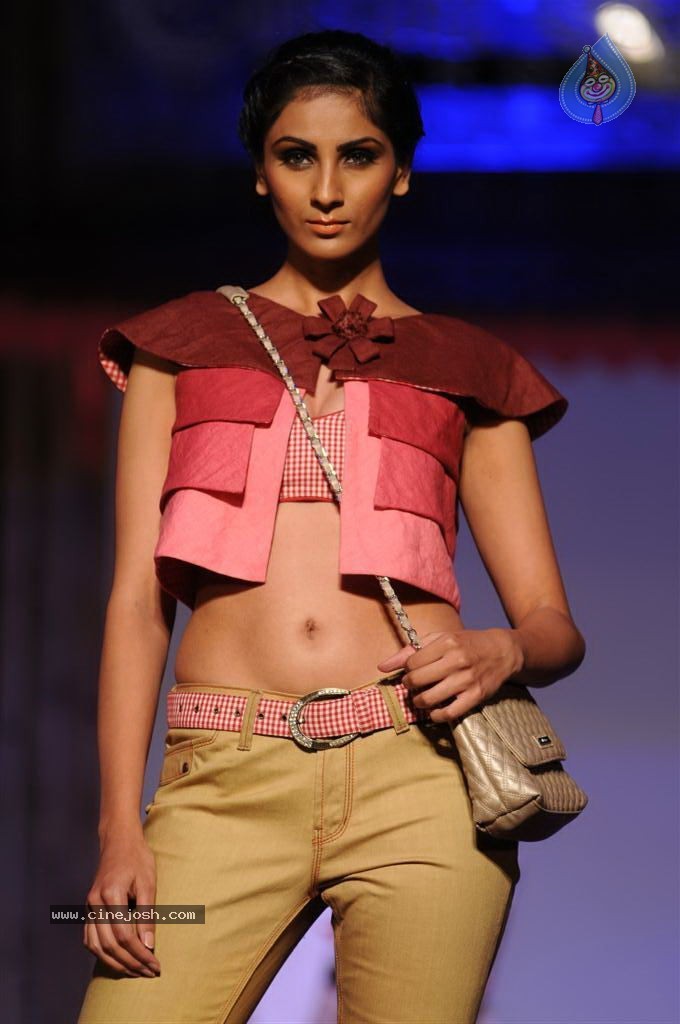 Silhouettes 16th Annual Fashion Awards 2012 - 2 / 45 photos