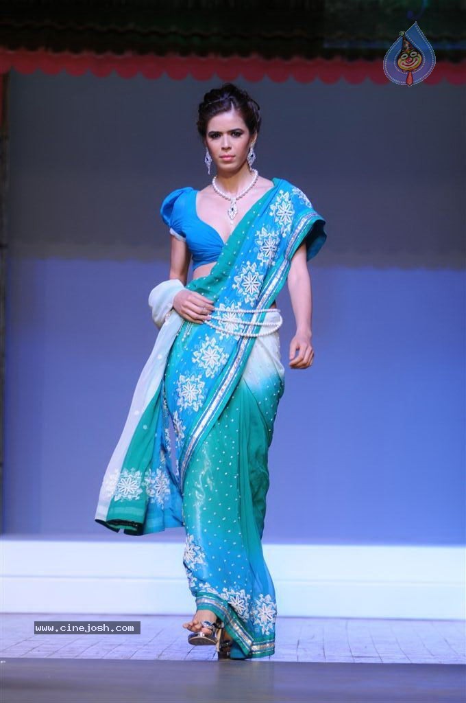 Silhouettes 16th Annual Fashion Awards 2012 - 10 / 45 photos