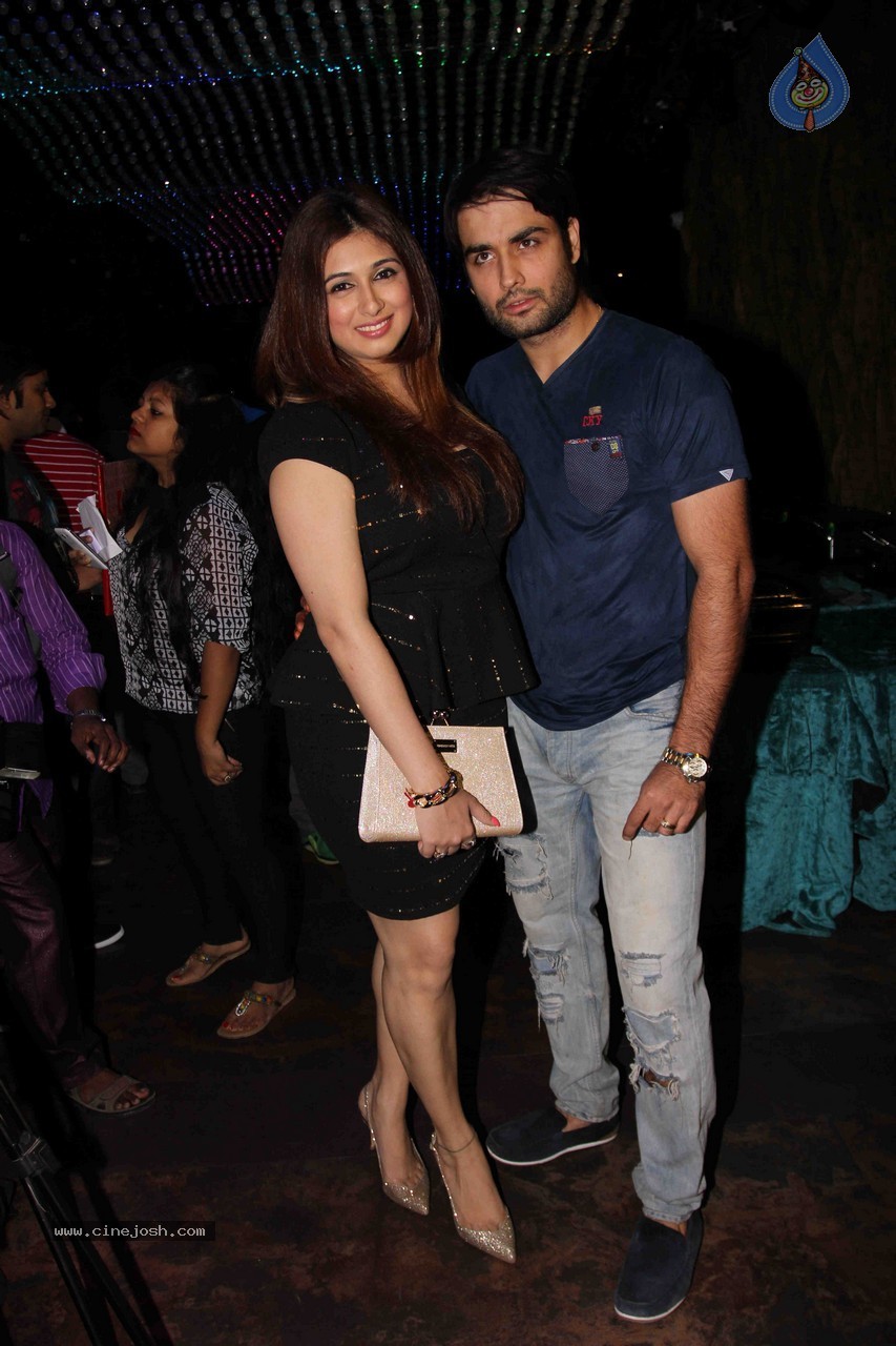 Singer Ankit Tiwari Bday Party - 64 / 64 photos