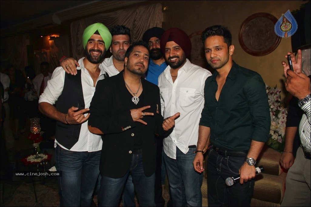 Singer Mika Birthday Bash - 36 / 37 photos