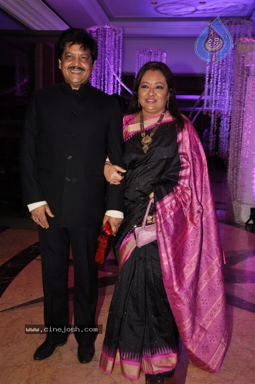 Singer Sunidhi Chauhan Wedding Reception - 45 / 64 photos